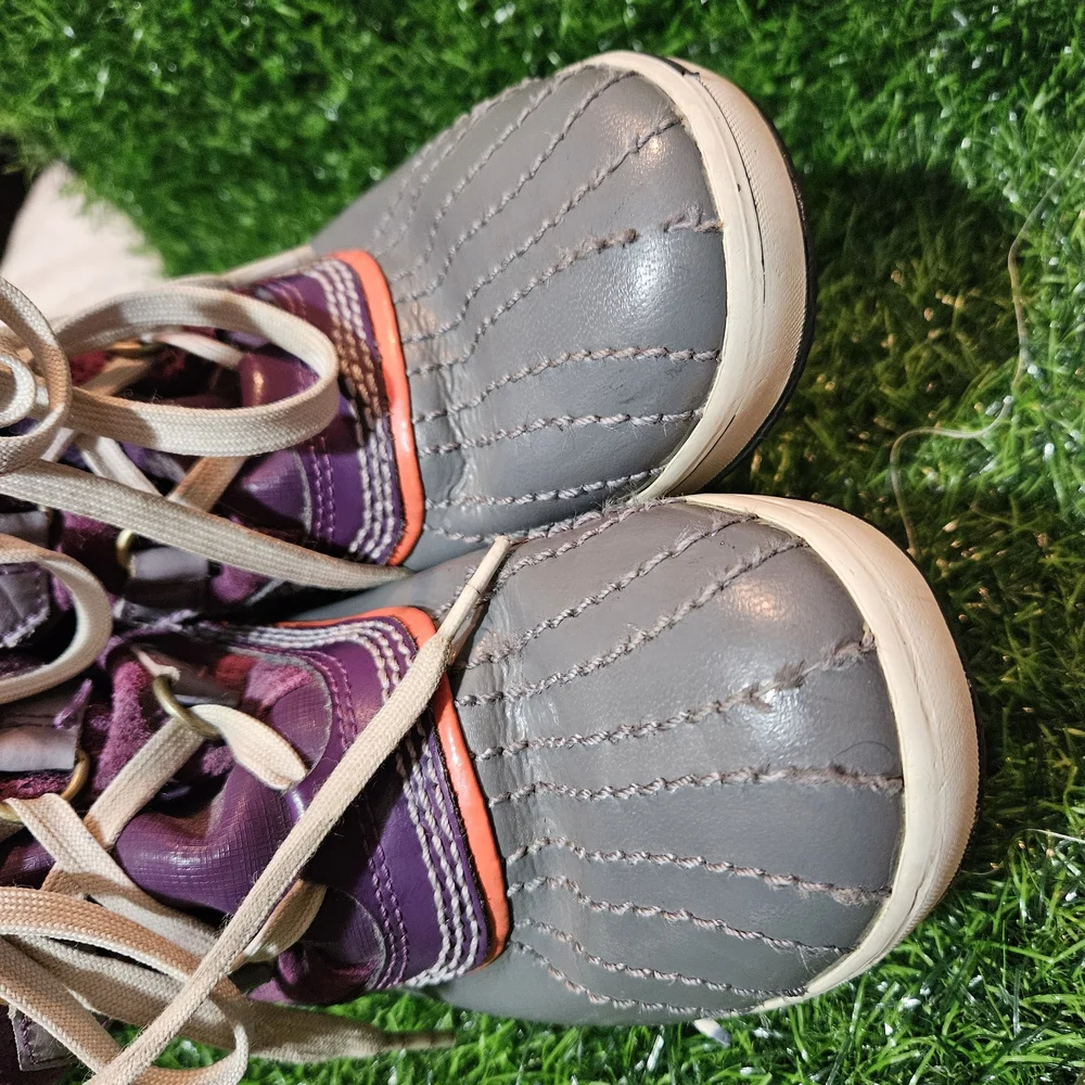 Sorel Winter Carnival Snow Boots Purple Grey Women's Size 4
